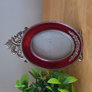 VINTAGE 1989 Red Enamel and Gold Tone Oval Picture Frame